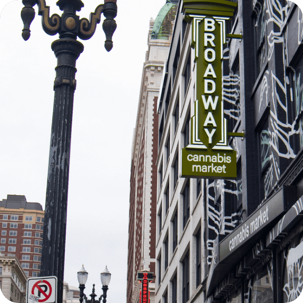Downtown pdx - Broadway Canabis Market - 2 Downtown pdx - Broadway Canabis Market - 2