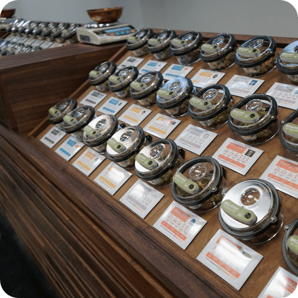 Downtown pdx - Broadway Canabis Market - 3 Downtown pdx - Broadway Canabis Market - 3